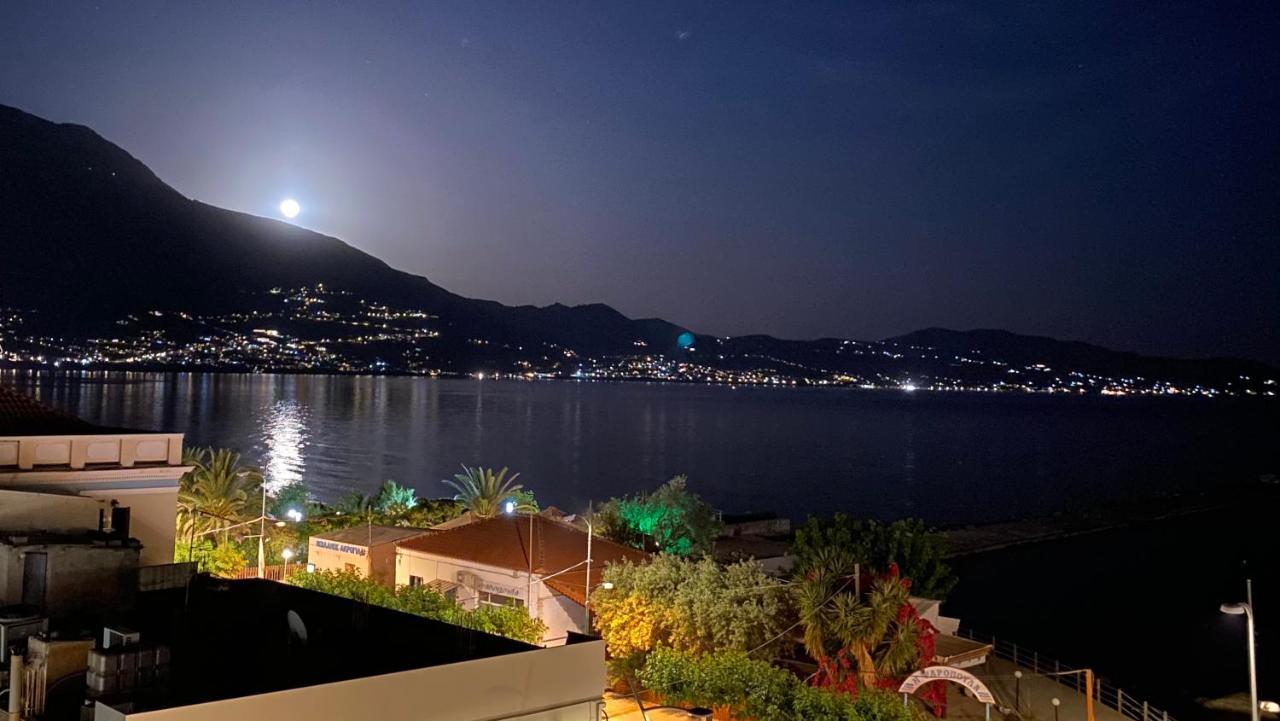 Apartamento Messéiad Kalamata Exterior foto